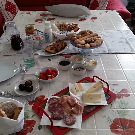 I 99 Ulivi Bed & Breakfast Cavour